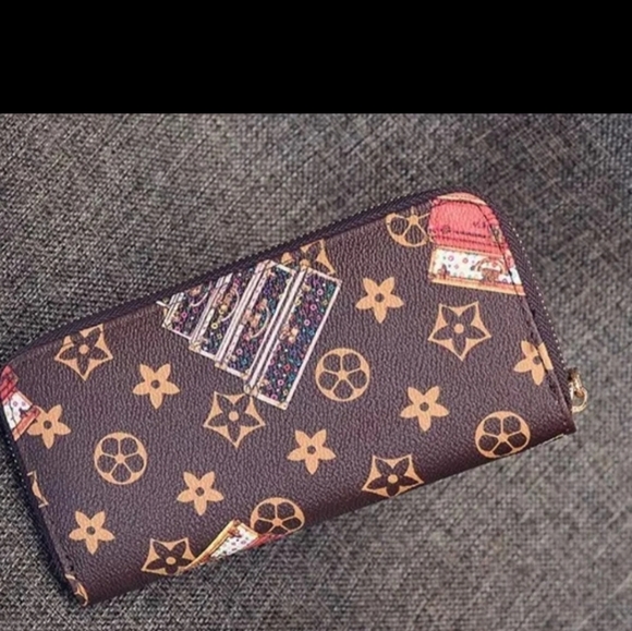 Zip up Wallet Monogram - Picture 2 of 8